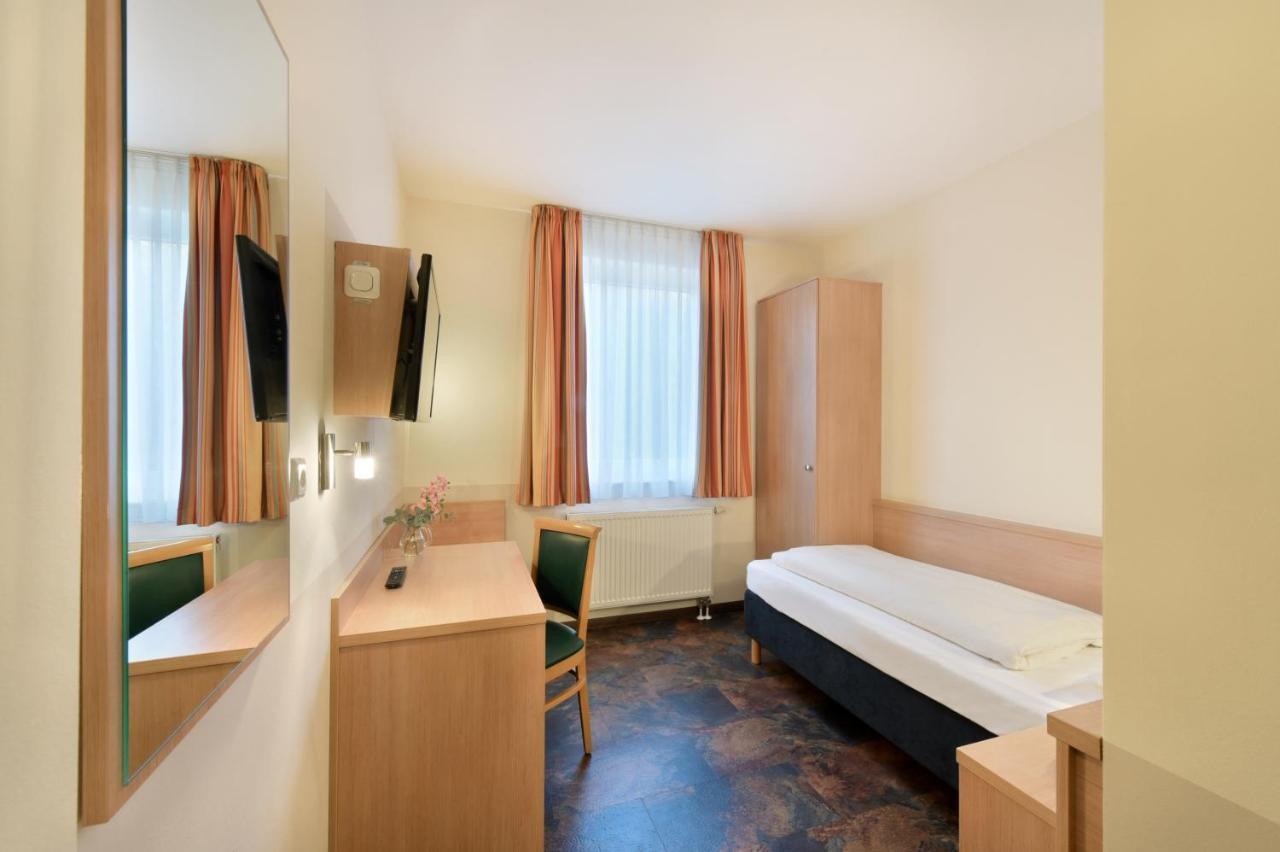 Meinhotel Гамбург Экстерьер фото