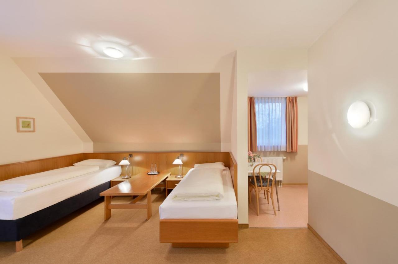 Meinhotel Гамбург Экстерьер фото