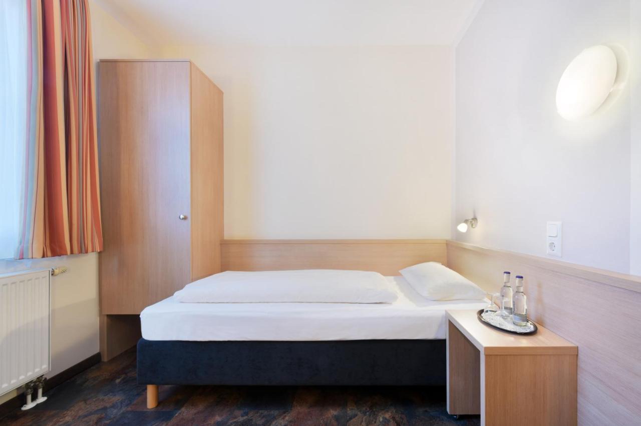 Meinhotel Гамбург Экстерьер фото